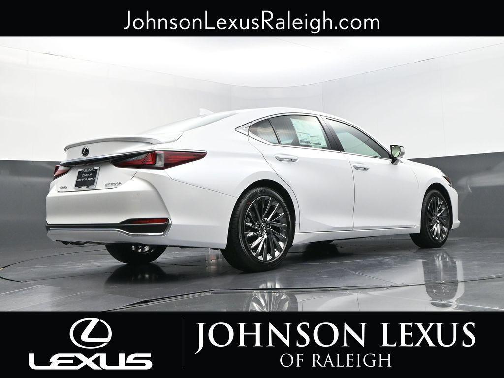 new 2025 Lexus ES 300h car, priced at $54,979