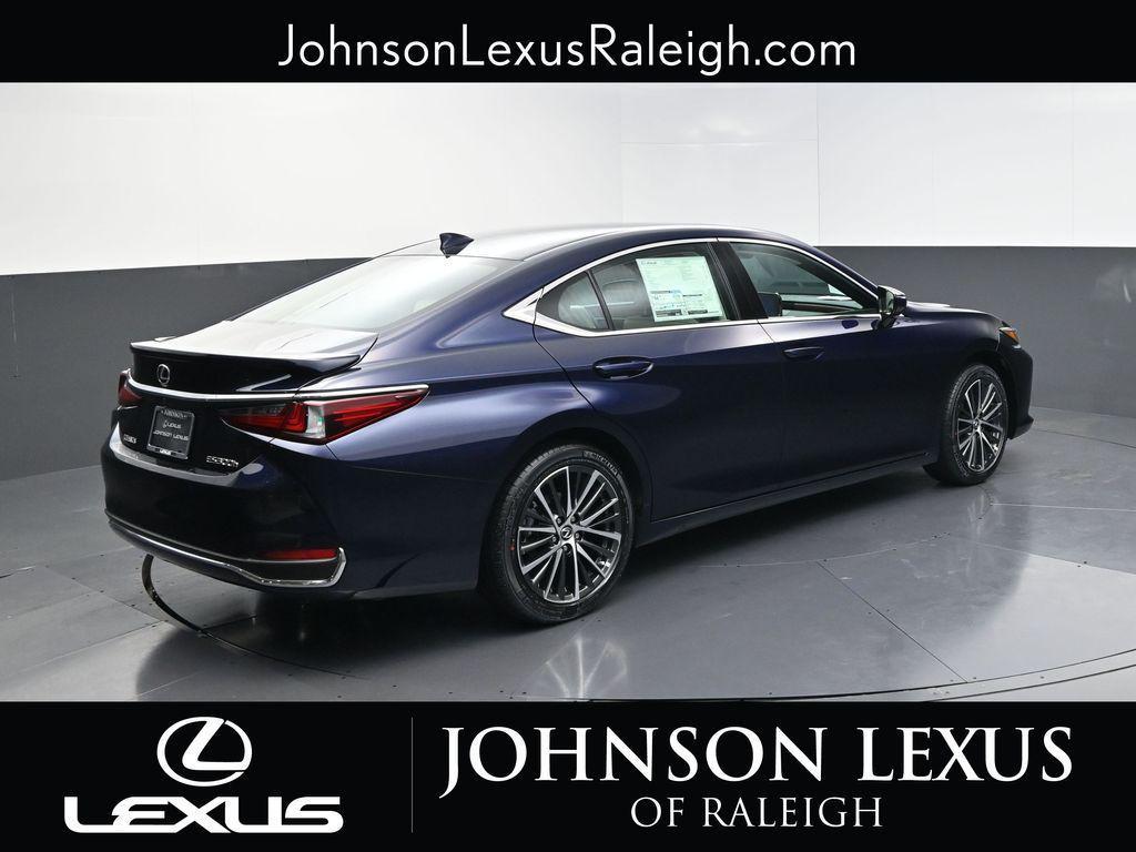 new 2025 Lexus ES 300h car, priced at $51,244