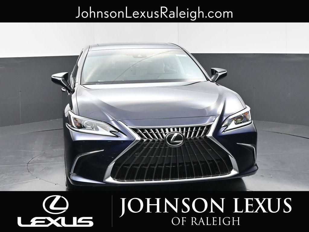 new 2025 Lexus ES 300h car, priced at $51,244