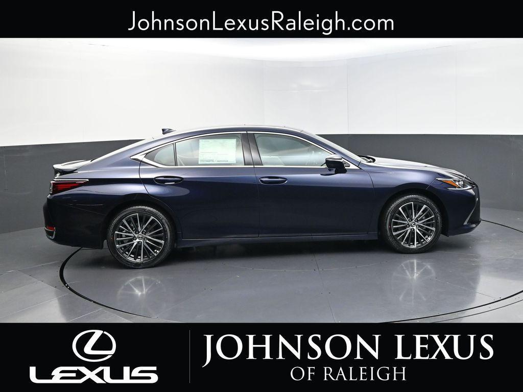 new 2025 Lexus ES 300h car, priced at $51,244