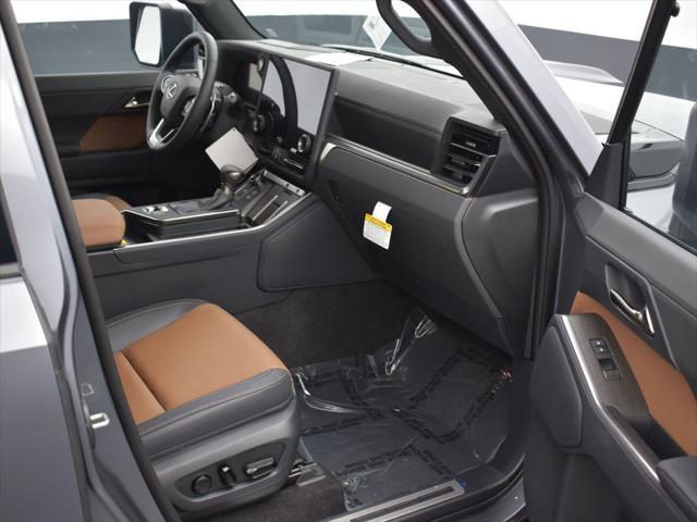 new 2025 Lexus GX 550 car, priced at $72,704