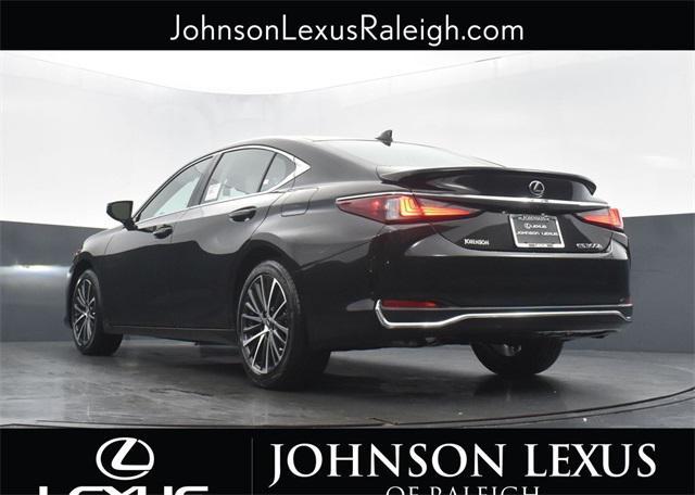 new 2025 Lexus ES 300h car, priced at $50,994