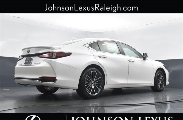 new 2025 Lexus ES 300h car, priced at $51,524