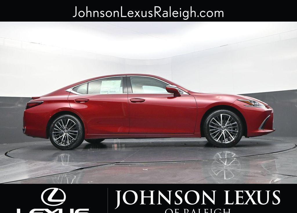 new 2025 Lexus ES 300h car, priced at $51,244