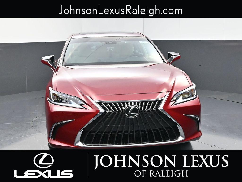 new 2025 Lexus ES 300h car, priced at $51,244