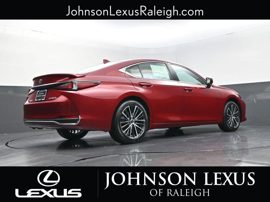 new 2025 Lexus ES 300h car, priced at $51,244