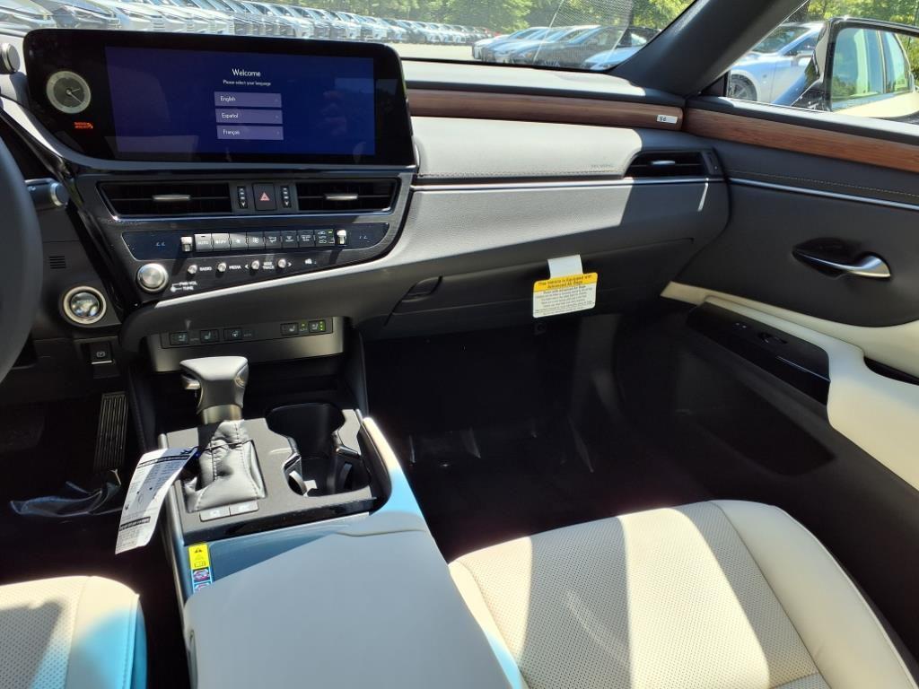 new 2025 Lexus ES 300h car, priced at $51,499