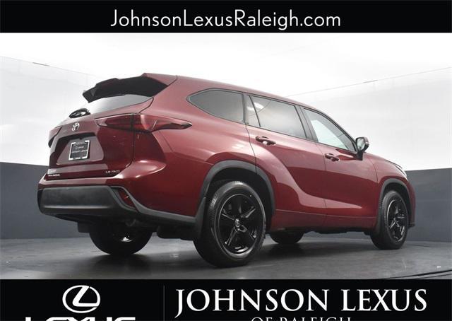 used 2021 Toyota Highlander car, priced at $29,460