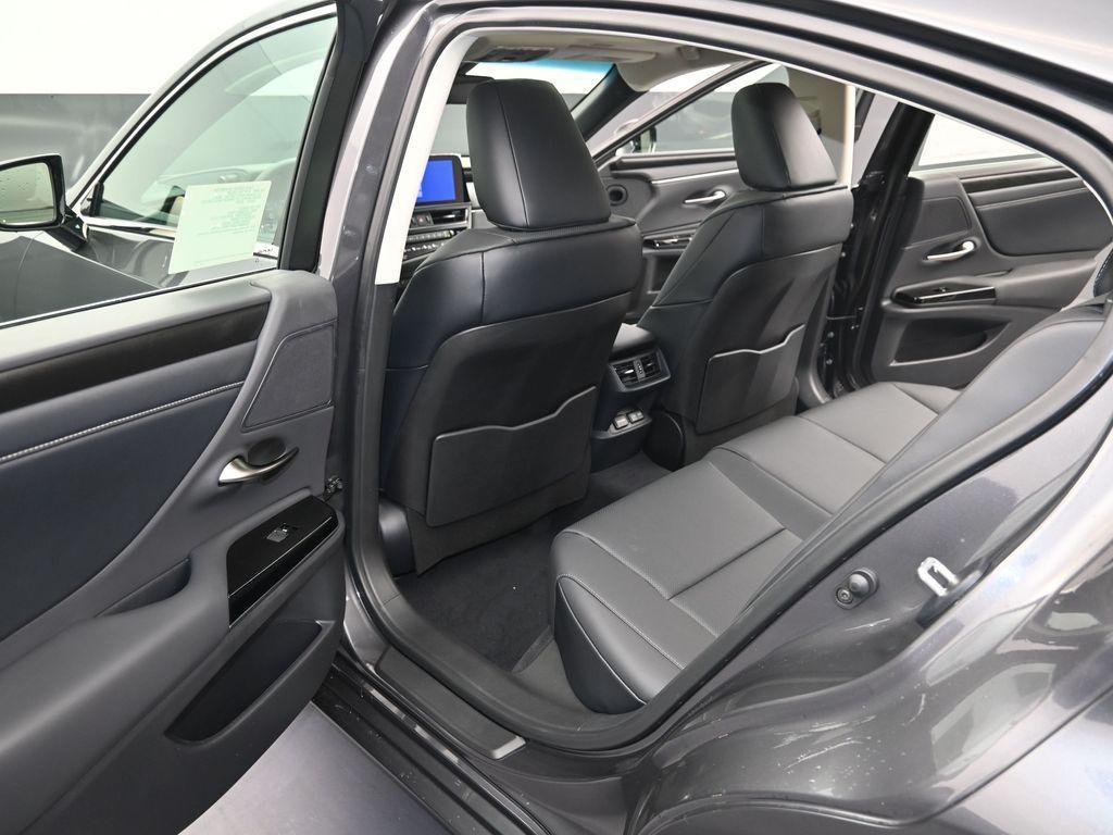 new 2025 Lexus ES 350 car, priced at $50,024