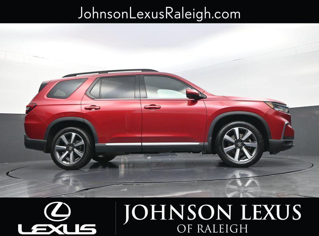 used 2024 Honda Pilot car, priced at $40,968