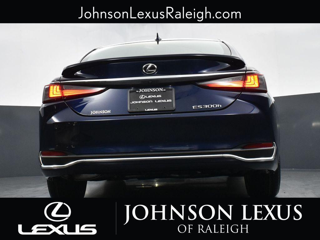 new 2025 Lexus ES 300h car, priced at $51,244