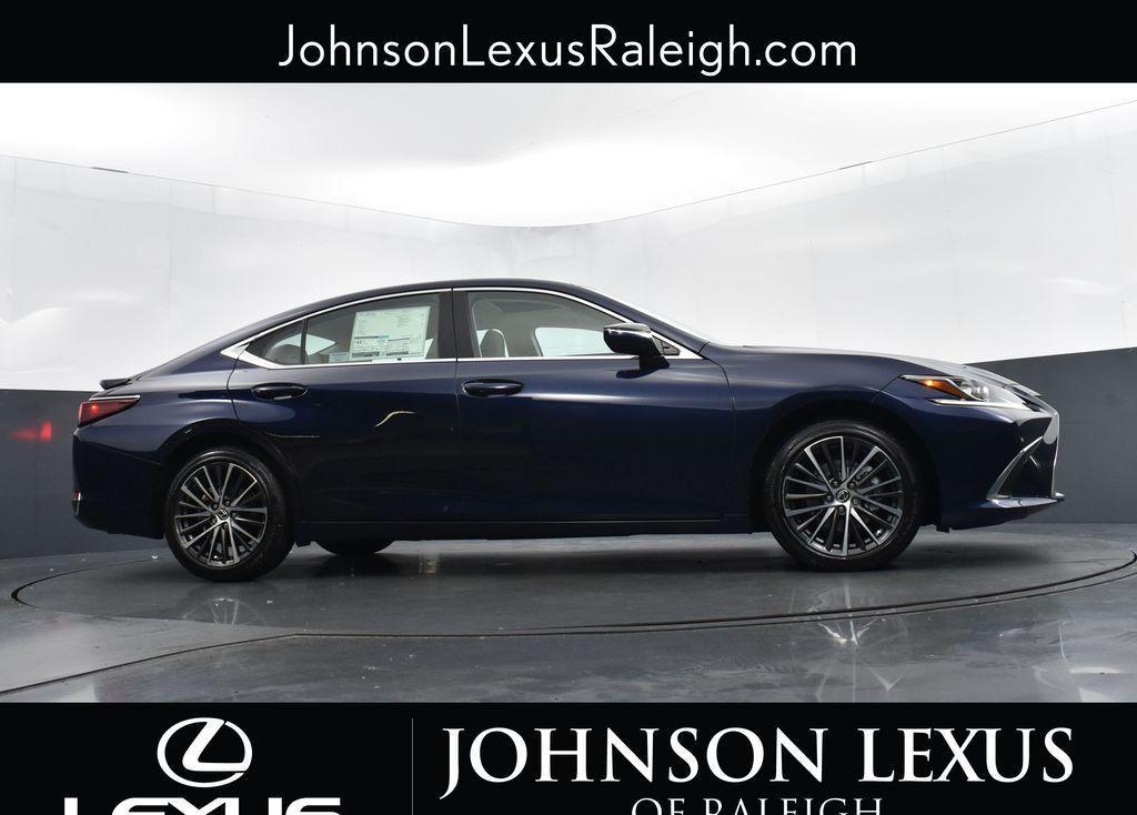 new 2025 Lexus ES 300h car, priced at $51,244