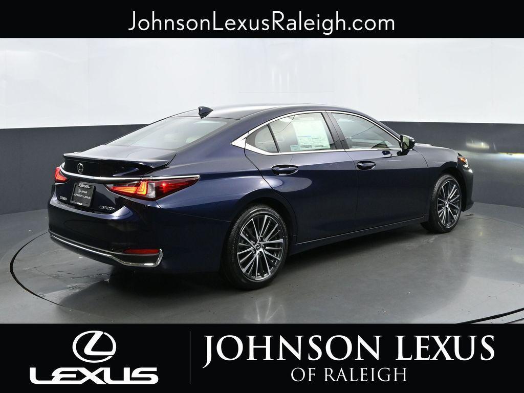 new 2025 Lexus ES 300h car, priced at $51,244