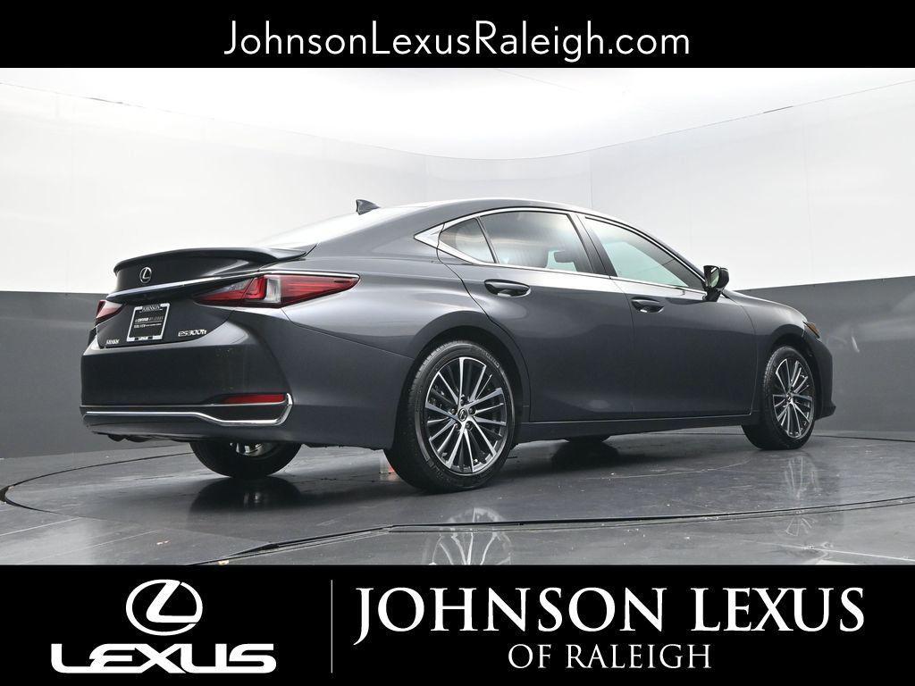 used 2025 Lexus ES 300h car, priced at $44,578