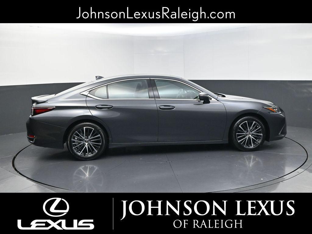 used 2025 Lexus ES 300h car, priced at $44,578