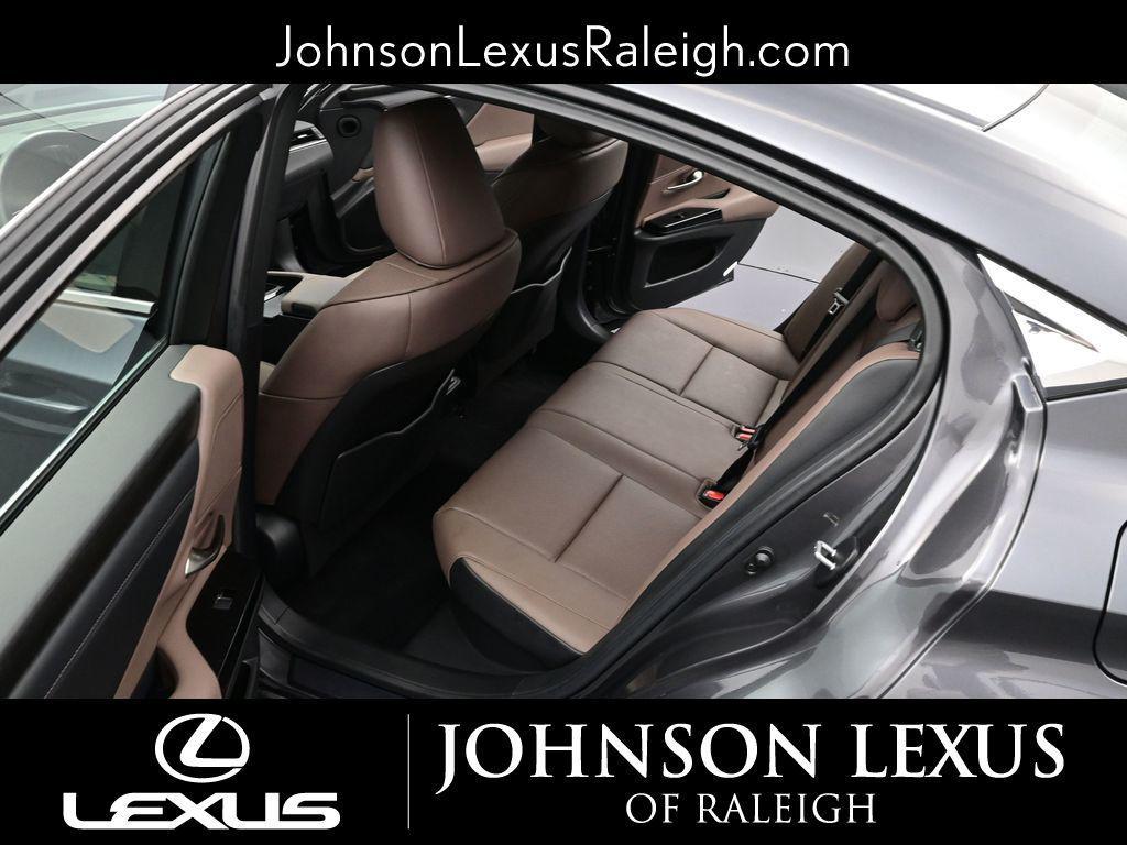 used 2025 Lexus ES 300h car, priced at $44,578