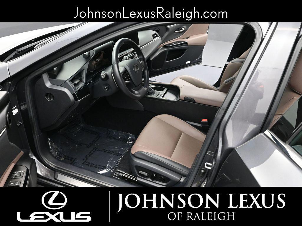 used 2025 Lexus ES 300h car, priced at $44,578