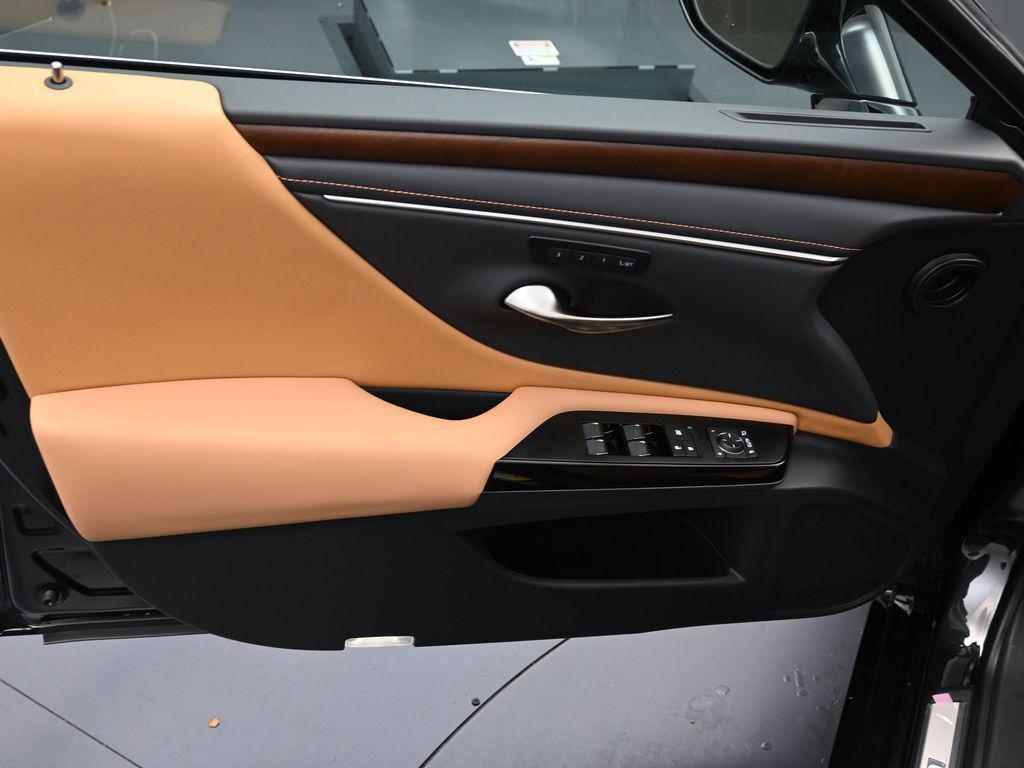 new 2025 Lexus ES 350 car, priced at $48,584