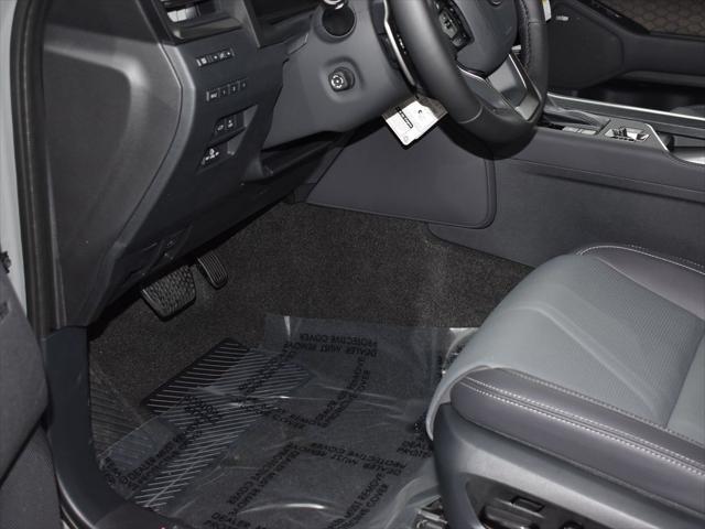 new 2025 Lexus GX 550 car, priced at $83,633