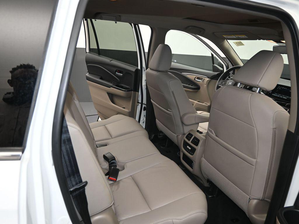 used 2020 Honda Pilot car, priced at $29,548