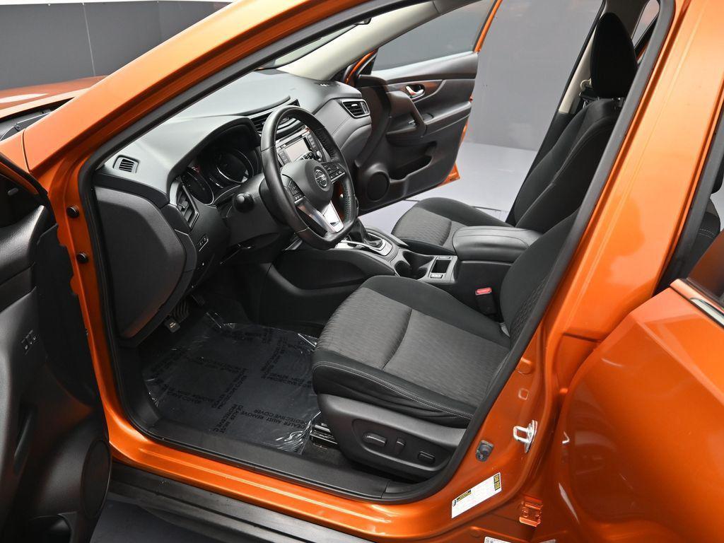 used 2018 Nissan Rogue car, priced at $15,884