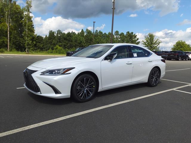 new 2025 Lexus ES 300h car, priced at $51,009