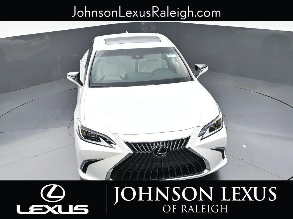 new 2025 Lexus ES 350 car, priced at $49,605