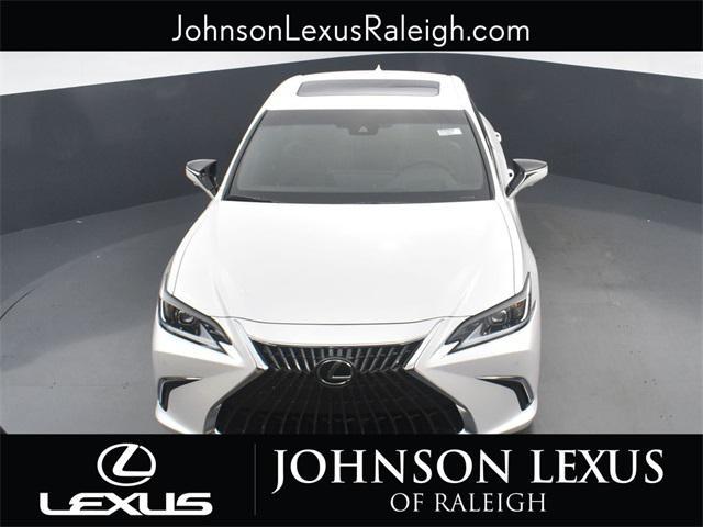 new 2024 Lexus ES 300h car, priced at $54,000