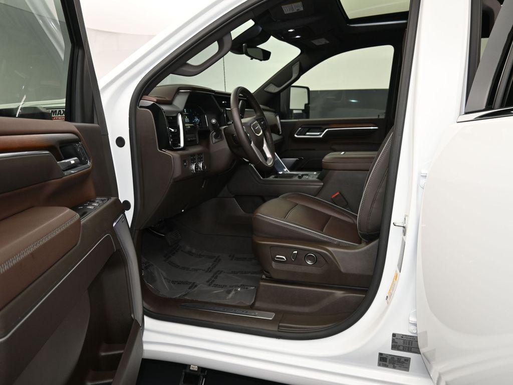 used 2025 GMC Sierra 2500 car, priced at $82,980