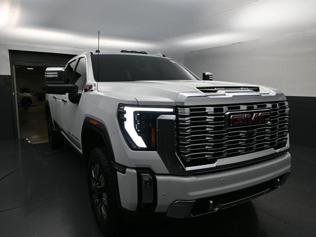 used 2025 GMC Sierra 2500 car, priced at $82,980