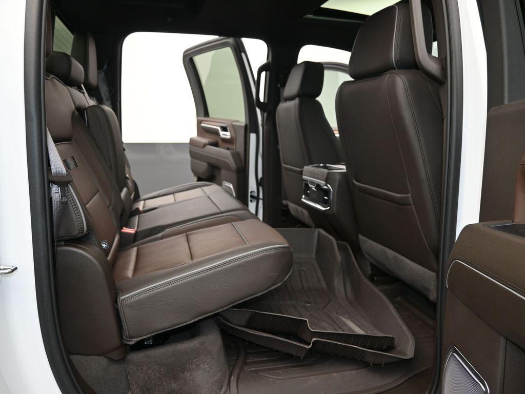 used 2025 GMC Sierra 2500 car, priced at $82,980