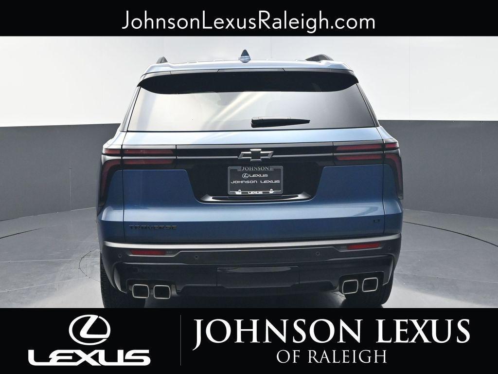 used 2024 Chevrolet Traverse car, priced at $39,598