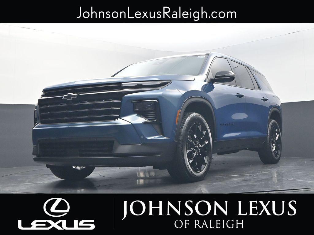 used 2024 Chevrolet Traverse car, priced at $39,598