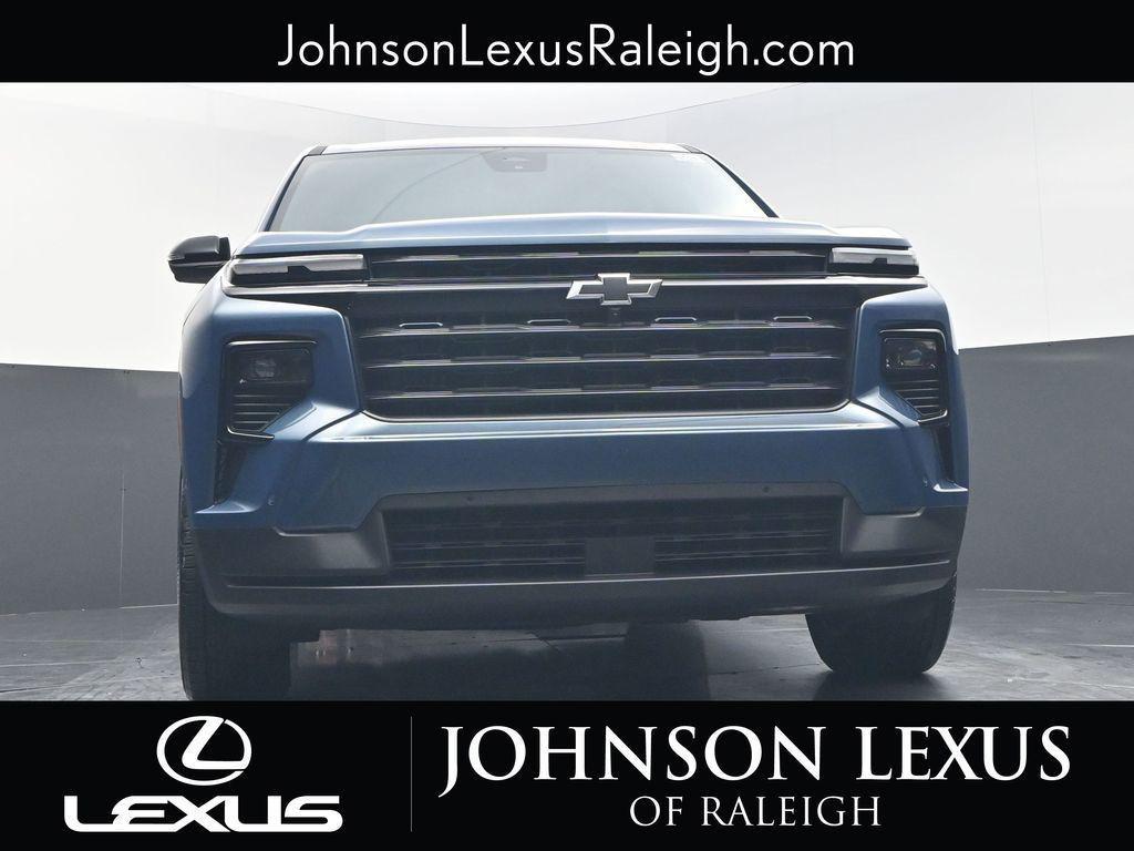 used 2024 Chevrolet Traverse car, priced at $39,598