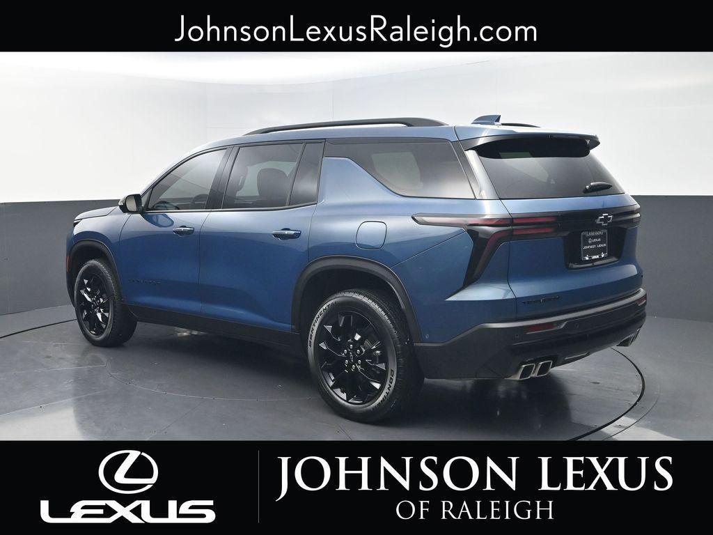 used 2024 Chevrolet Traverse car, priced at $39,598