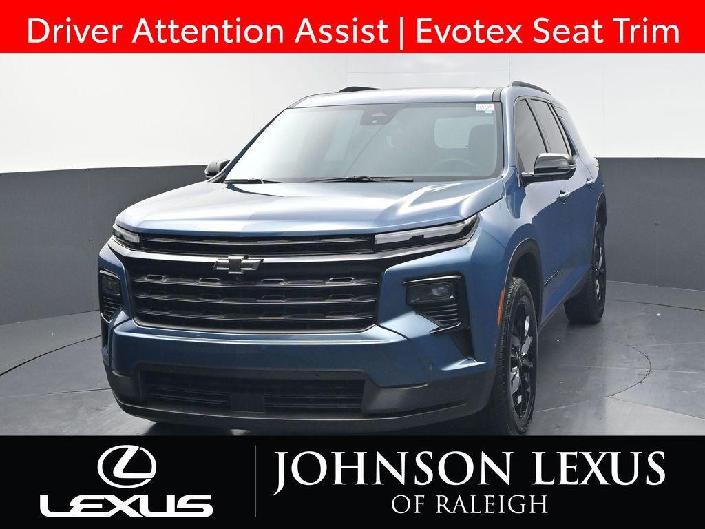 used 2024 Chevrolet Traverse car, priced at $39,598