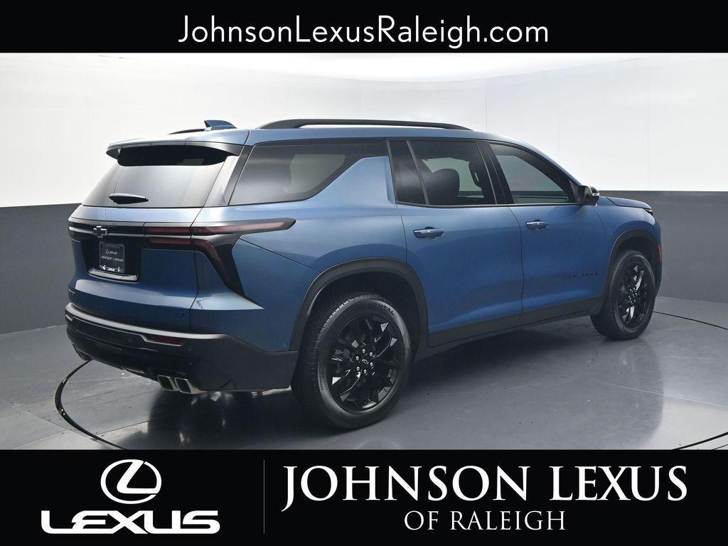 used 2024 Chevrolet Traverse car, priced at $39,598