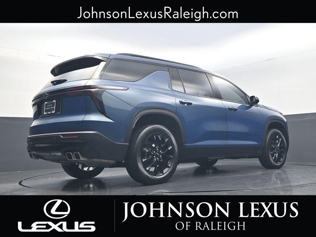 used 2024 Chevrolet Traverse car, priced at $39,598