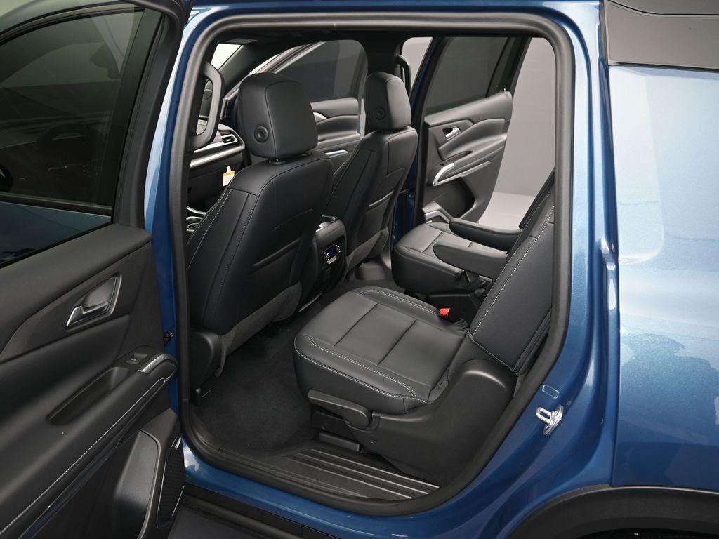 used 2024 Chevrolet Traverse car, priced at $39,598