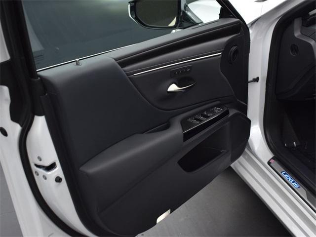new 2025 Lexus ES 300h car, priced at $51,524