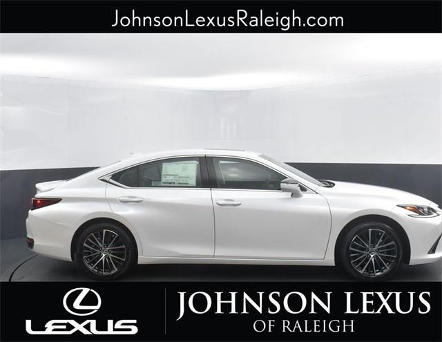 new 2025 Lexus ES 300h car, priced at $51,524