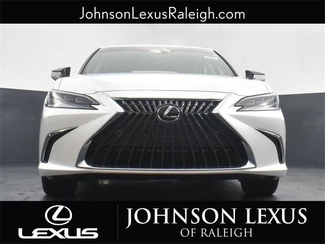 new 2025 Lexus ES 300h car, priced at $57,549