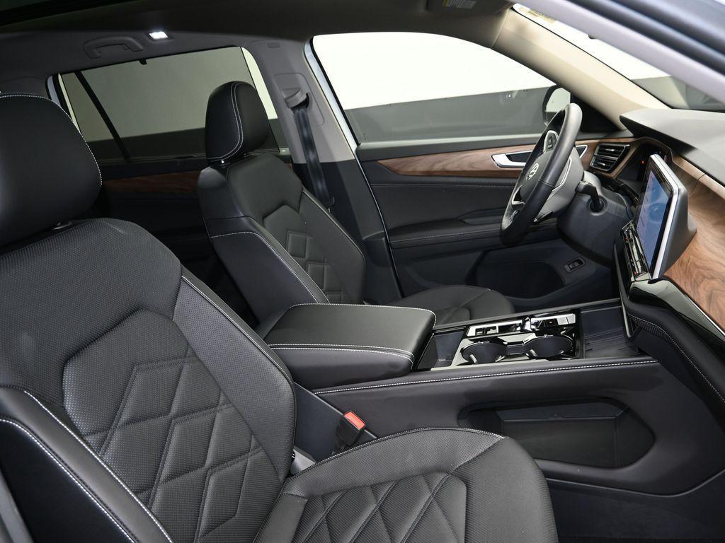 used 2025 Volkswagen Atlas car, priced at $38,995