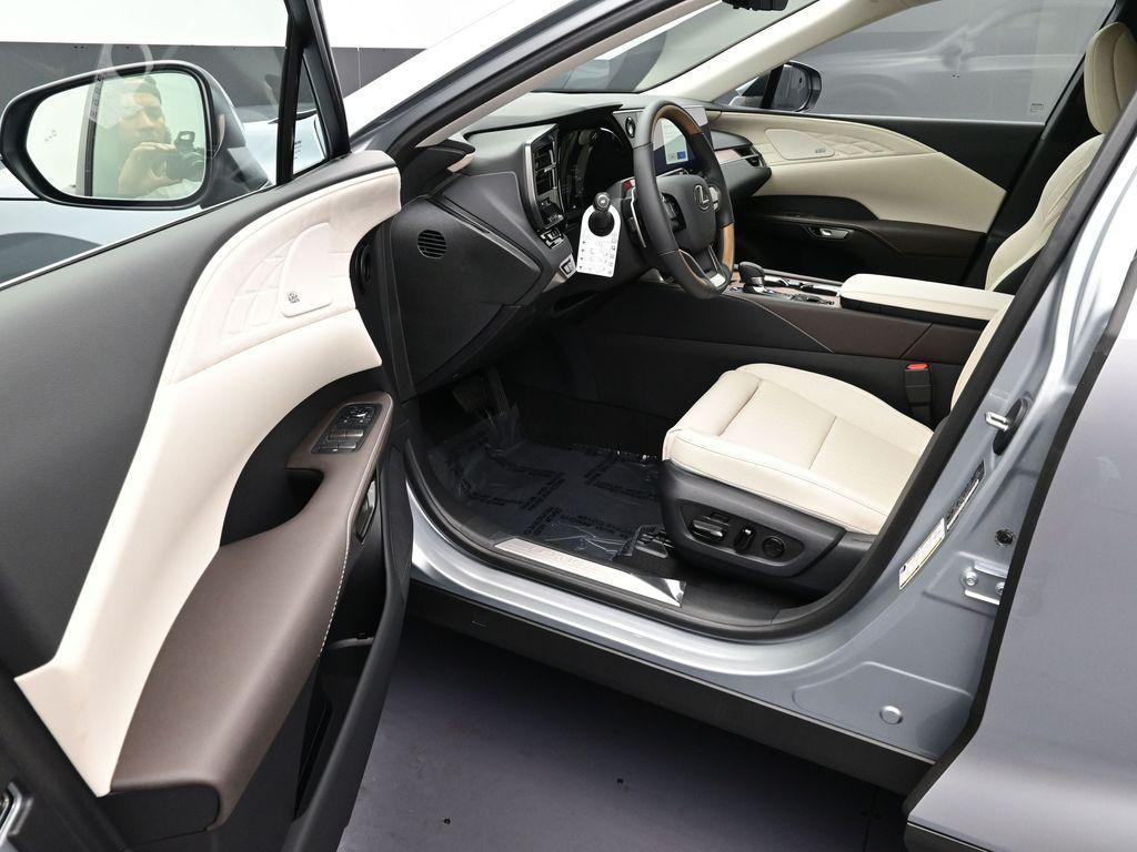new 2025 Lexus RX 350 car, priced at $65,325