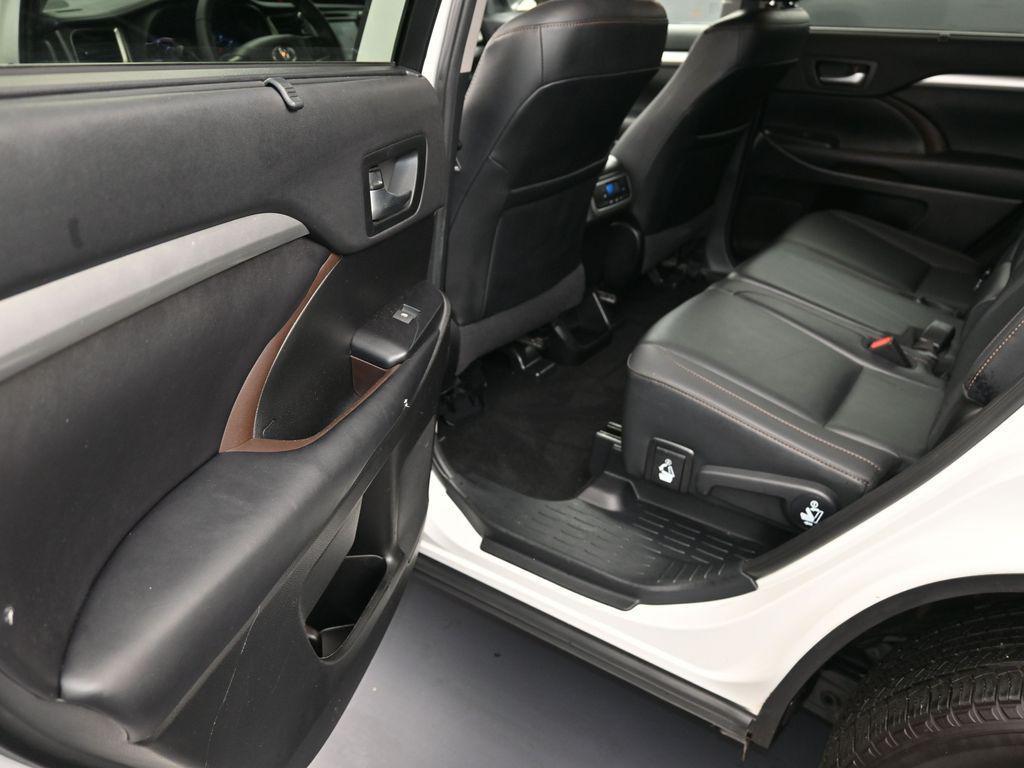 used 2019 Toyota Highlander car, priced at $20,970