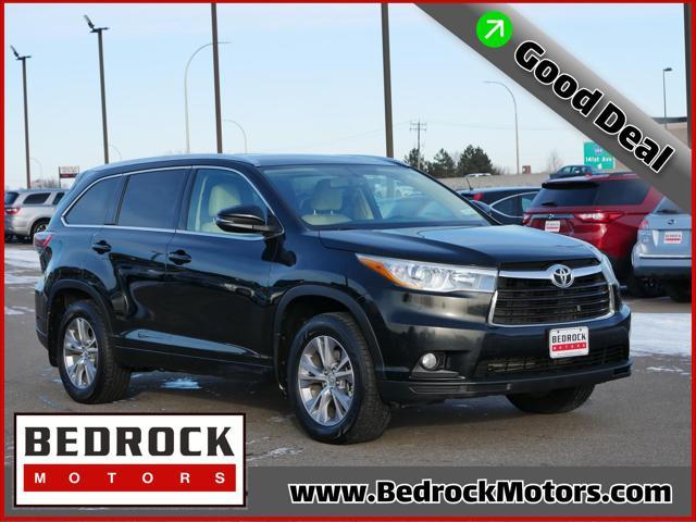 used 2015 Toyota Highlander car, priced at $11,299