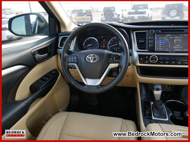 used 2015 Toyota Highlander car, priced at $11,299