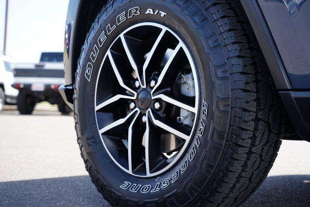 used 2020 Jeep Grand Cherokee car, priced at $27,999