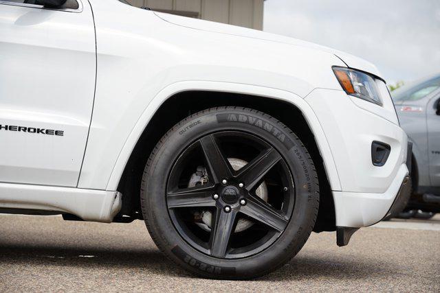 used 2015 Jeep Grand Cherokee car, priced at $16,399