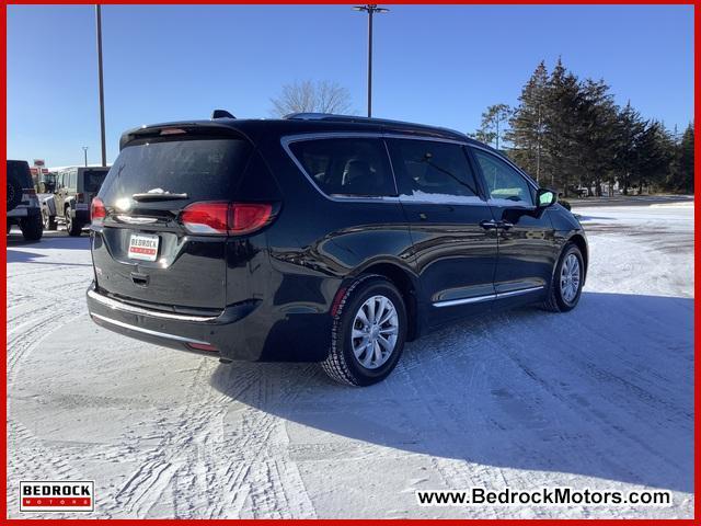 used 2018 Chrysler Pacifica car, priced at $15,899